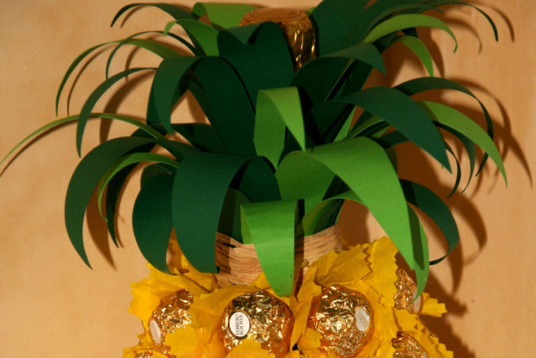 Ananas-spumante di cioccolatini