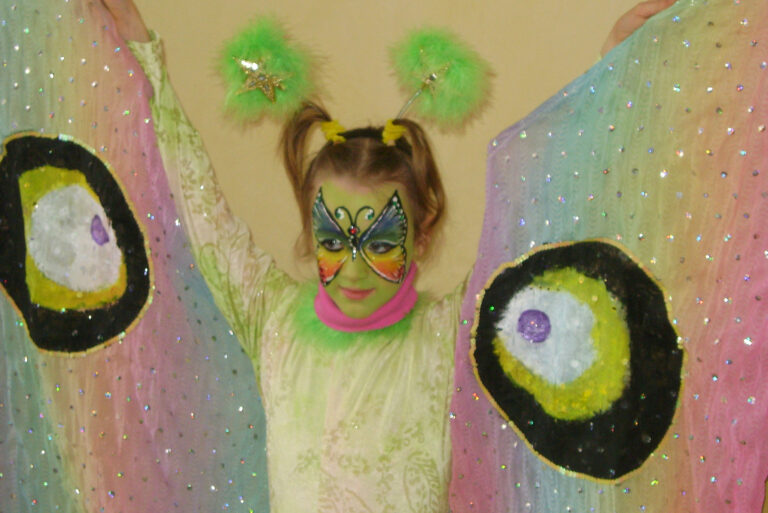 Makeup e vestito farfalla