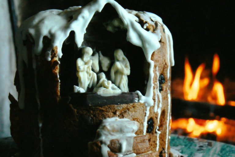 Panettone con presepe di cioccolata 1